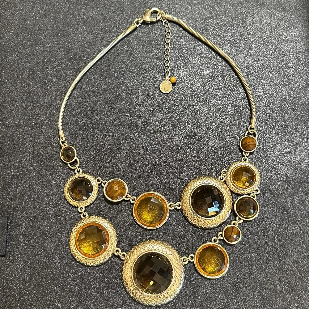 Liz Claiborne Vintage 1990’s Gold Tone Statement Necklace With Faucet Cabochons